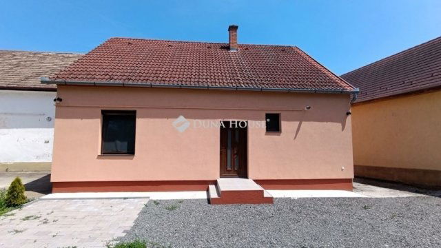 Eladó családi ház, Lippón 40.767 M Ft, 3 szobás