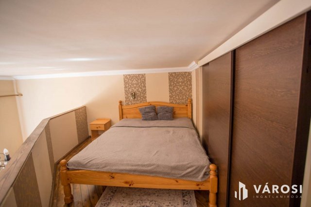 Kiadó téglalakás, albérlet, Debrecenben 200 E Ft / hó, 3 szobás