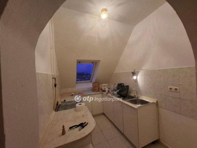 Eladó téglalakás, Egerben 57 M Ft, 2+1 szobás