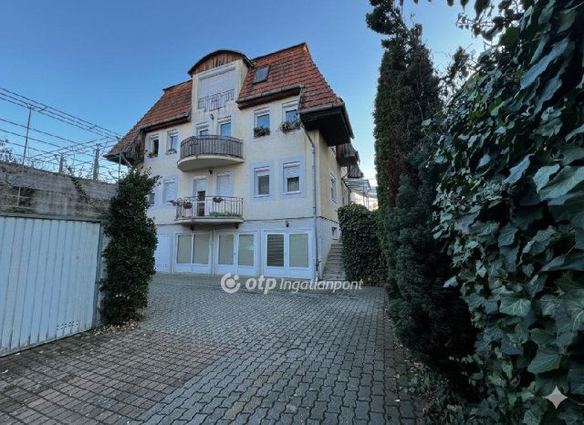 Eladó iroda, Nyíregyházán 44.9 M Ft, 6 szobás