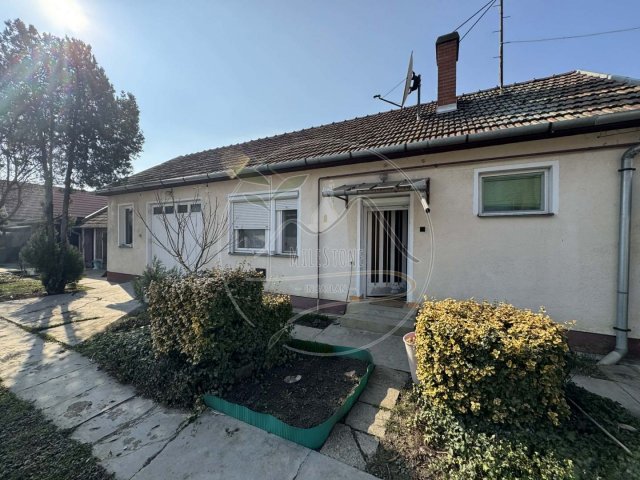 Eladó családi ház, Gyulán 79.9 M Ft, 6 szobás