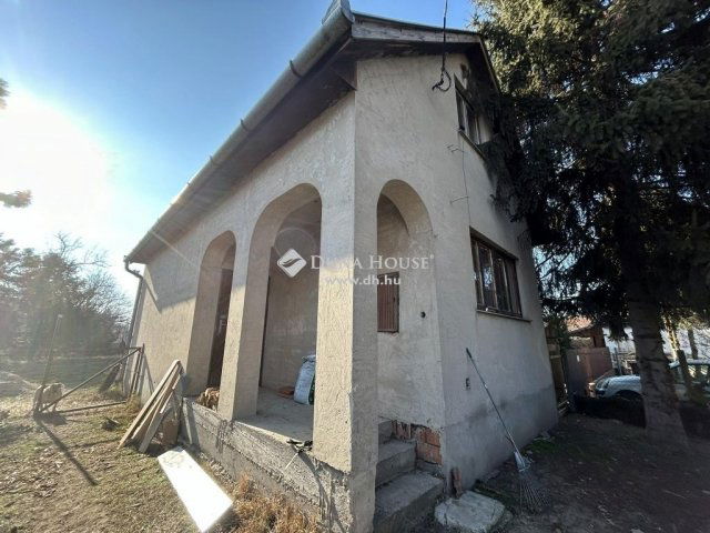 Eladó családi ház, Pilisen 22 M Ft, 1 szobás