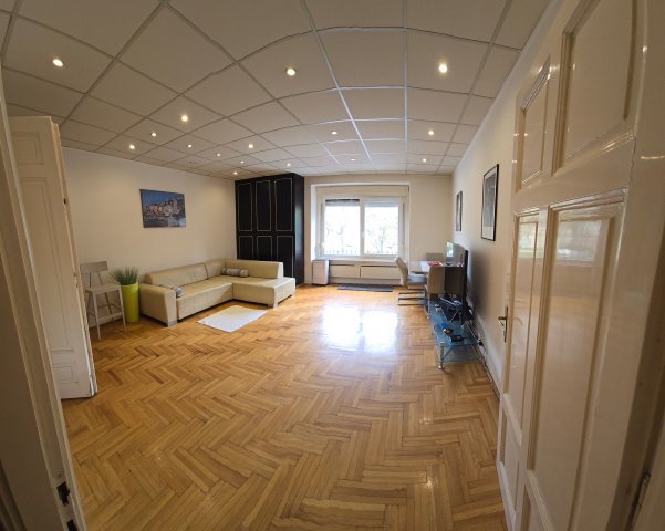 Eladó téglalakás, Budapesten, V. kerületben 94.9 M Ft, 1 szobás