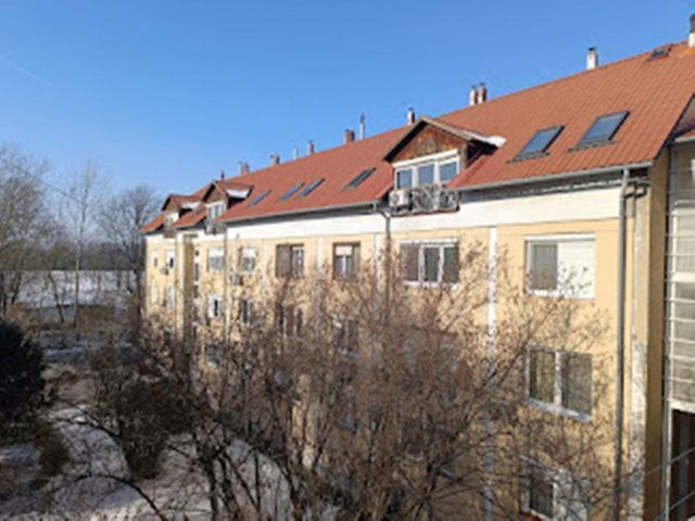 Eladó téglalakás, Tatán 37.99 M Ft, 2 szobás