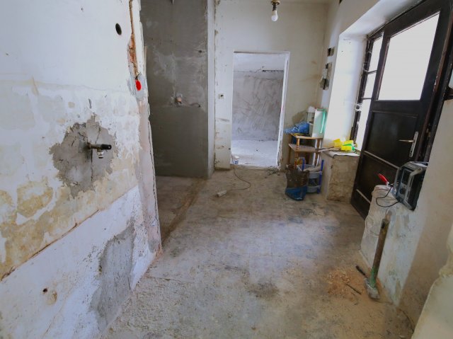 Eladó családi ház, Hajmáskéren 39.99 M Ft, 3 szobás