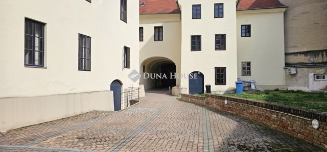 Eladó iroda, Pécsett 59.99 M Ft / költözzbe.hu