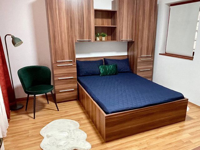 Kiadó téglalakás, albérlet, Pécsett 220 E Ft / hó, 3 szobás