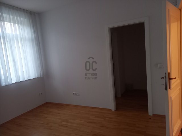 Eladó családi ház, Székesfehérvárott, Martinovics utcában
