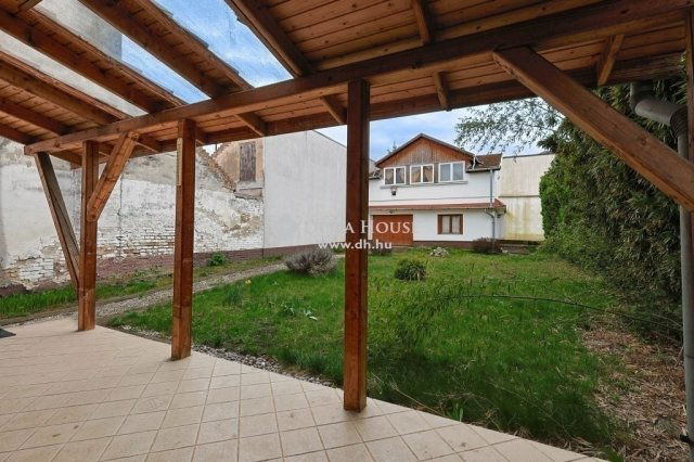 Eladó családi ház, Budapesten, XVIII. kerületben 109 M Ft