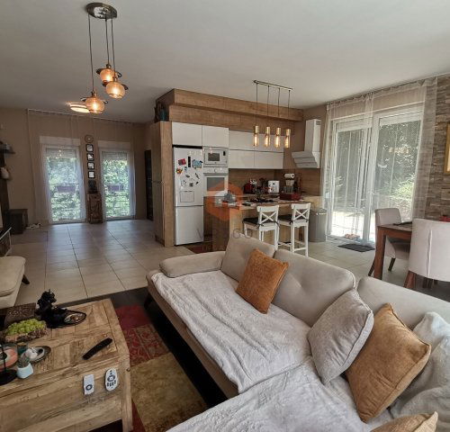 Eladó téglalakás, Pécsett 99.9 M Ft, 3 szobás