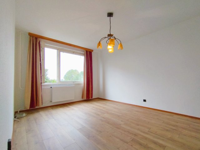 Kiadó téglalakás, albérlet, XV. kerületben, Drégelyvár utcában