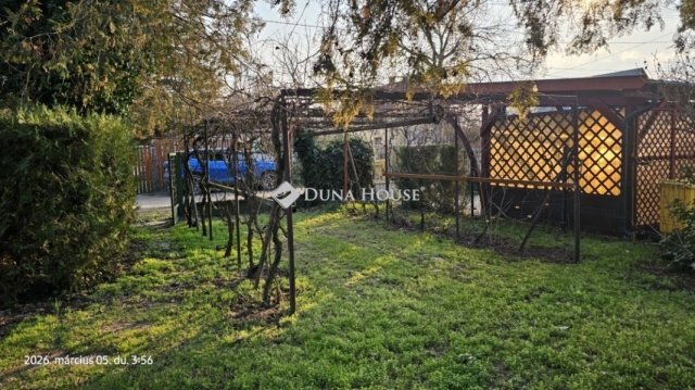 Eladó családi ház, Szegeden 28.5 M Ft, 3 szobás