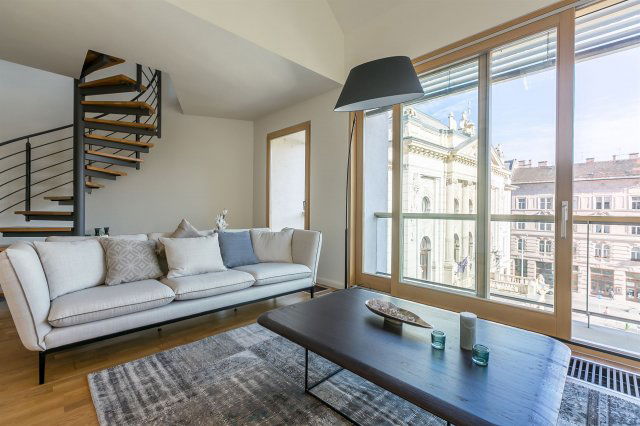 Kiadó téglalakás, albérlet, I. kerületben, Szalag utcában