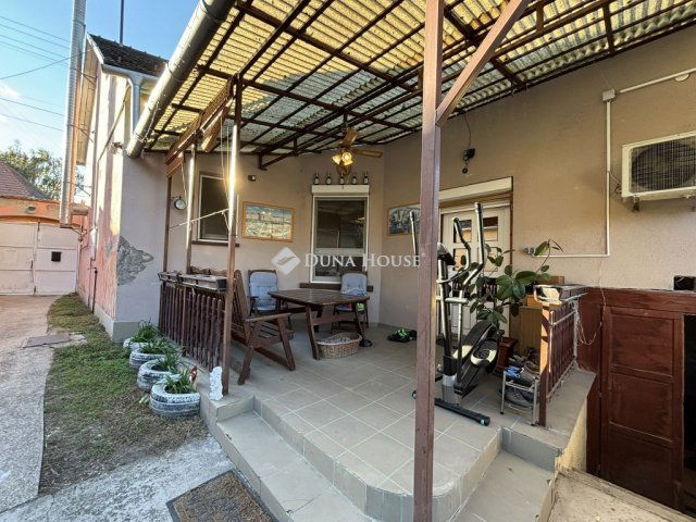 Eladó családi ház, Tatabányán 54.9 M Ft, 3 szobás