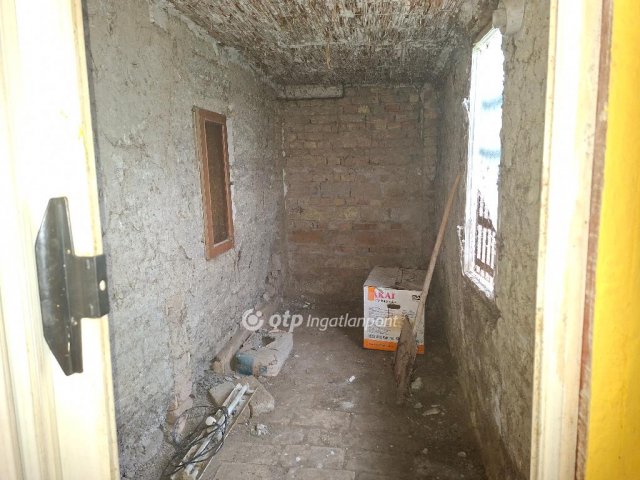Eladó családi ház, Szeremlén 3.4 M Ft, 2 szobás