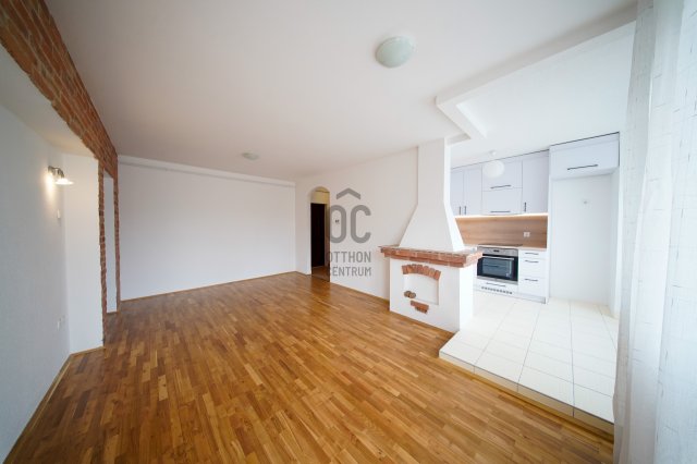 Eladó téglalakás, Debrecenben, Bem téren 94.9 M Ft, 3 szobás