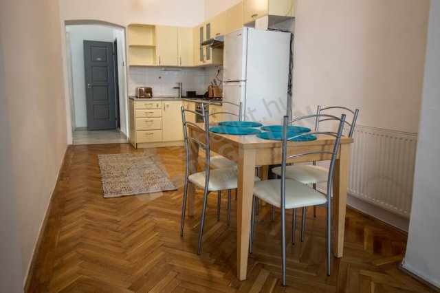 Kiadó téglalakás, albérlet, VI. kerületben, Dessewffy utcában