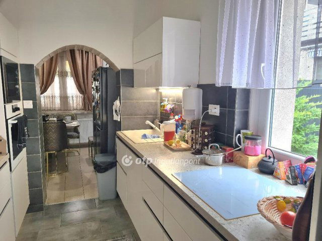 Eladó családi ház, Érden 129 M Ft, 5 szobás