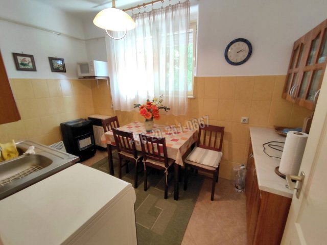 Eladó téglalakás, Mohácson 18 M Ft, 2 szobás