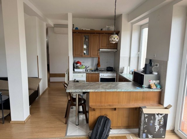 Kiadó téglalakás, albérlet, XI. kerületben, Naprózsa utcában