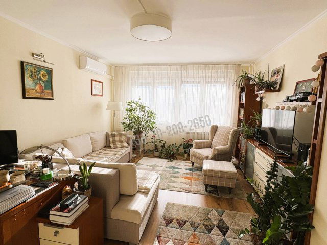 Eladó panellakás, Budapesten, XXI. kerületben, Krizantém utcában