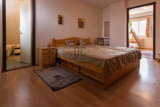 Eladó családi ház, Szigetszentmiklóson 85 M Ft, 6 szobás