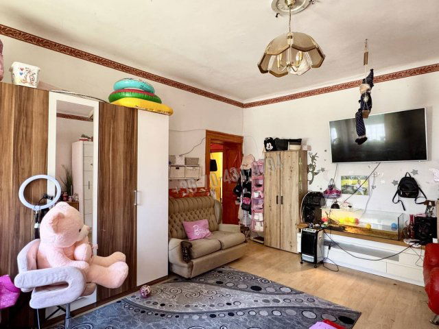 Eladó téglalakás, Egerben 35 M Ft, 2 szobás
