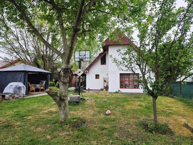 Eladó családi ház, Érden 76.9 M Ft, 4+1 szobás