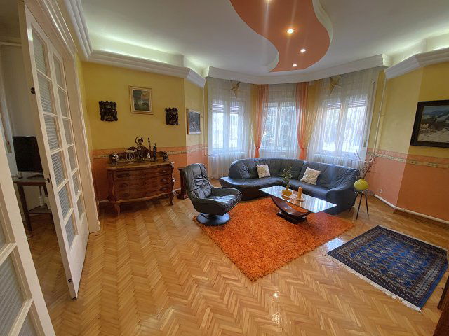 Eladó családi ház, Kecskeméten 126 M Ft, 6 szobás