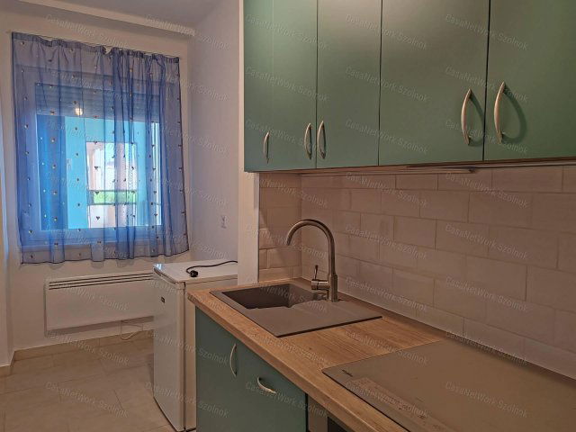 Kiadó téglalakás, albérlet, Szolnokon 160 E Ft / hó, 2 szobás