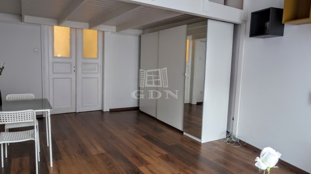 Eladó téglalakás, Budapesten, IX. kerületben 89.9 M Ft, 1 szobás