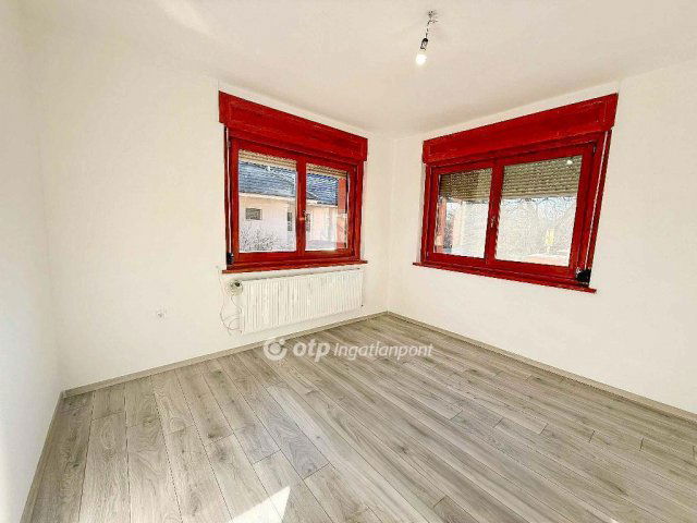 Eladó családi ház, Gödöllőn 134 M Ft, 4+2 szobás