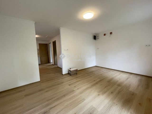Eladó nyaraló, Dömsödön 29 M Ft, 3 szobás