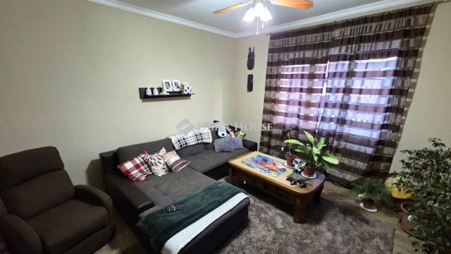 Eladó családi ház, Bugyin 59.9 M Ft, 3 szobás