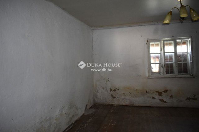 Eladó családi ház, Bőn 10 M Ft, 2 szobás / költözzbe.hu