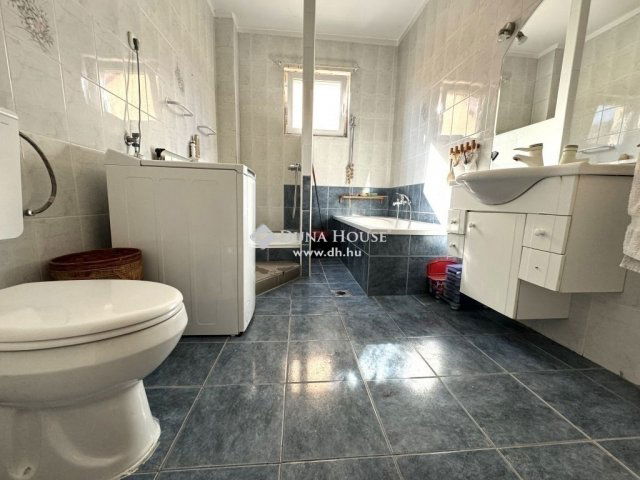 Eladó családi ház, Budapesten, XVIII. kerületben 199.9 M Ft