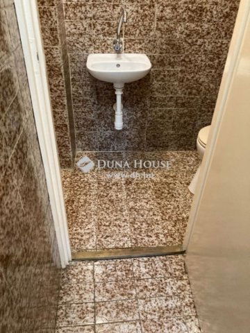 Eladó családi ház, Budapesten, III. kerületben 399 M Ft