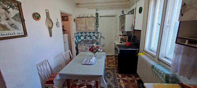 Eladó családi ház, Kiszomboron 42.5 M Ft, 2 szobás