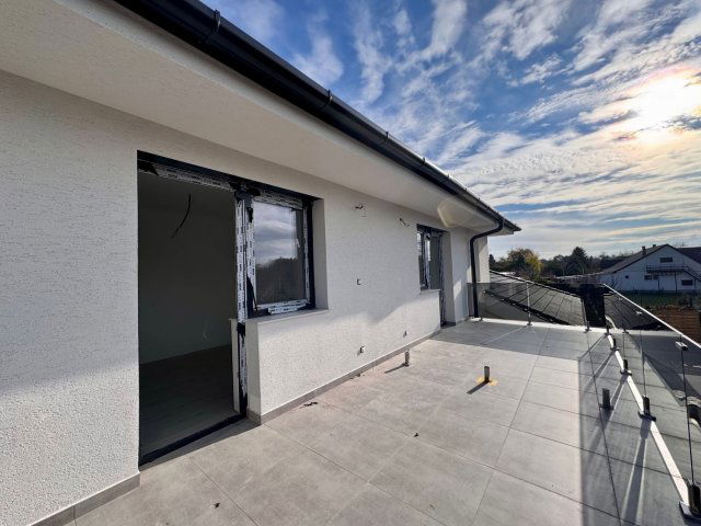 Eladó ikerház, Siófokon 120 M Ft, 4 szobás