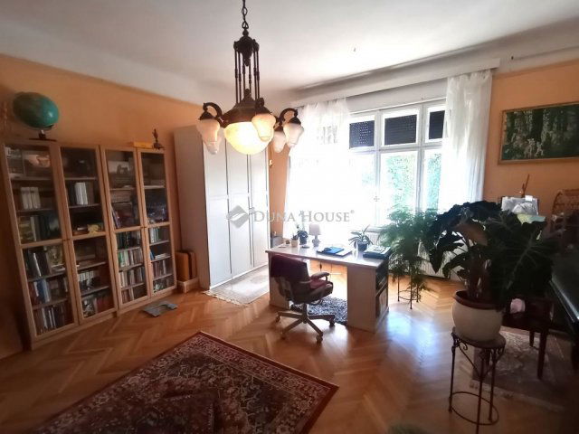Eladó téglalakás, XVII. kerületben, Szabadság utcában