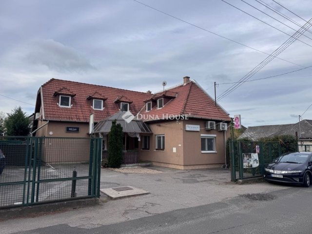 Eladó családi ház, Budapesten, XVII. kerületben 109 M Ft