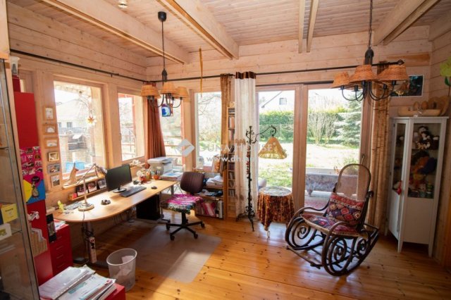 Eladó családi ház, Nagykovácsiban 189.9 M Ft, 8 szobás