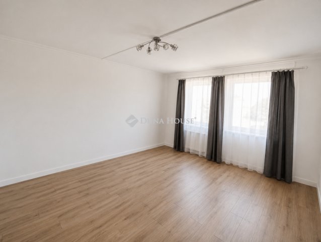 Eladó panellakás, Kecskeméten 42.9 M Ft, 2 szobás