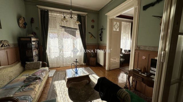 Eladó téglalakás, Budapesten, VI. kerületben 152 M Ft, 3 szobás