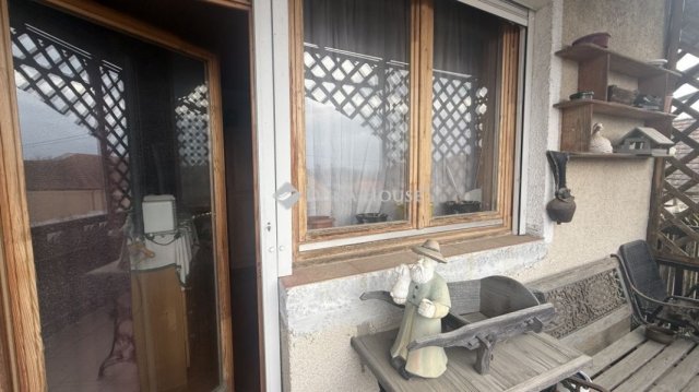 Eladó téglalakás, Oszkón 25 M Ft, 2 szobás