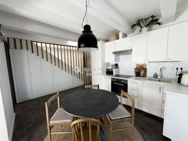 Eladó téglalakás, Gödön 78.99 M Ft, 3+1 szobás