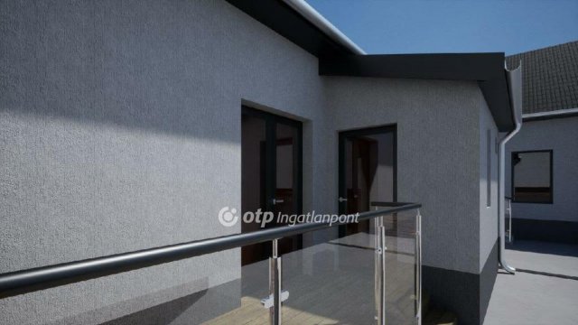 Eladó családi ház, Cegléden 85 M Ft, 12+2 szobás