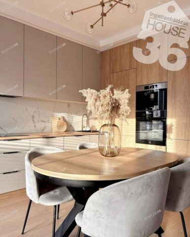 Eladó családi ház, Kecskeméten 67 M Ft, 4 szobás