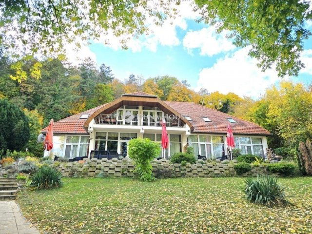 Eladó hotel, Orfűn 429.9 M Ft, 11 szobás / költözzbe.hu
