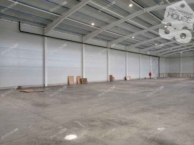 Kiadó ipari ingatlan, Kecskeméten 1418 E Ft / hó